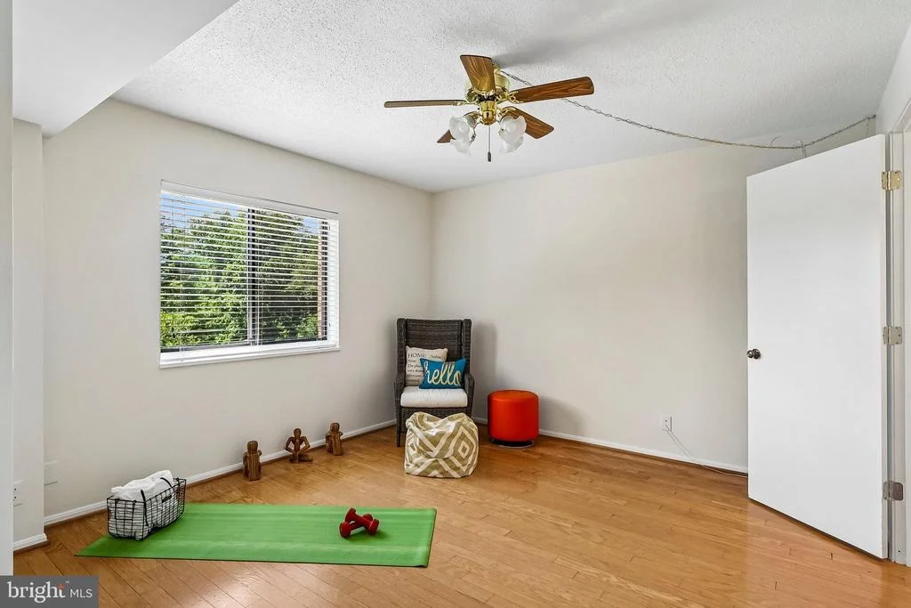 Photo of Unit 409 at 5901 MOUNT EAGLE DRIVE