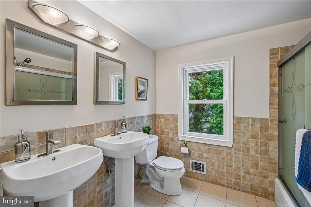 Photo of 8807 BELLS MILL ROAD