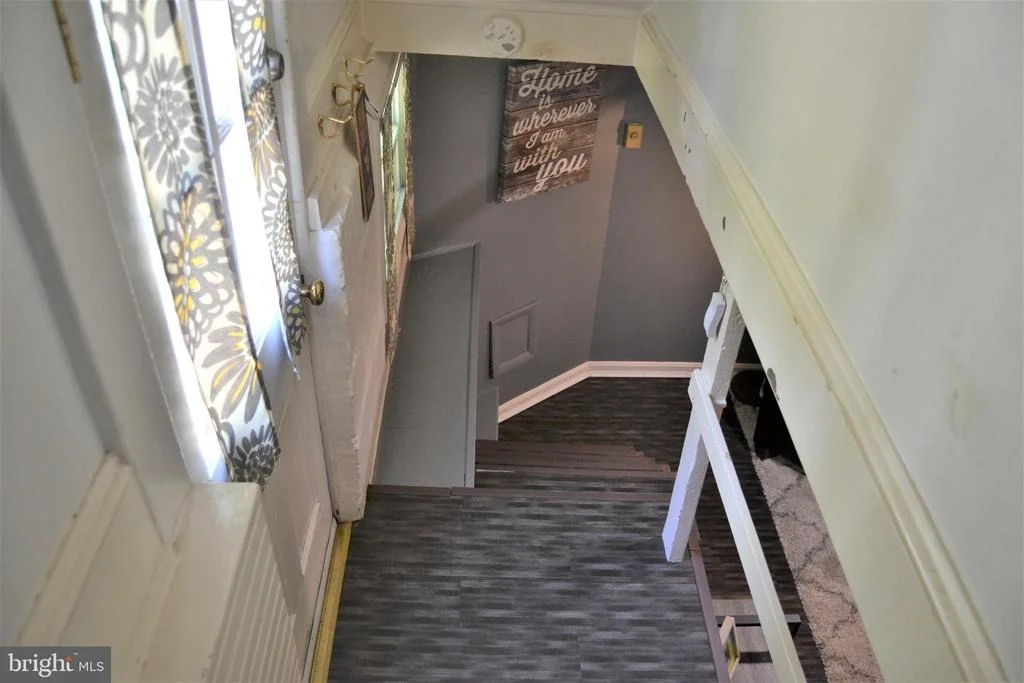 Photo of 618 ALDERSHOT ROAD