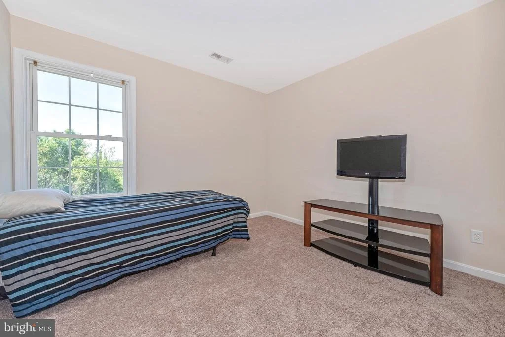 Photo of 638 BUSHYTAIL DRIVE