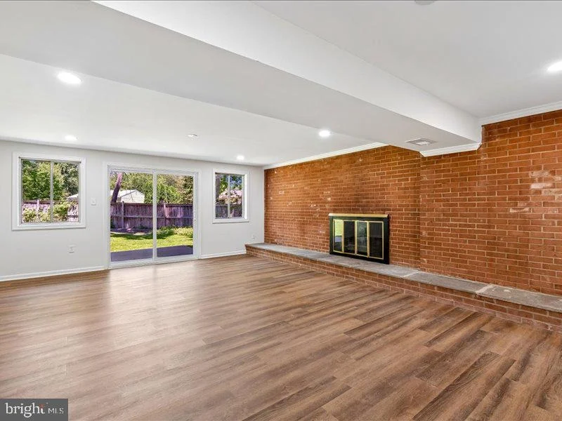 Photo of 903 ANNMORE DRIVE