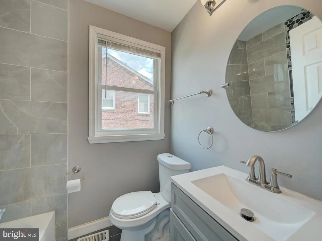 Photo of 2407 SAINT CLAIR DRIVE