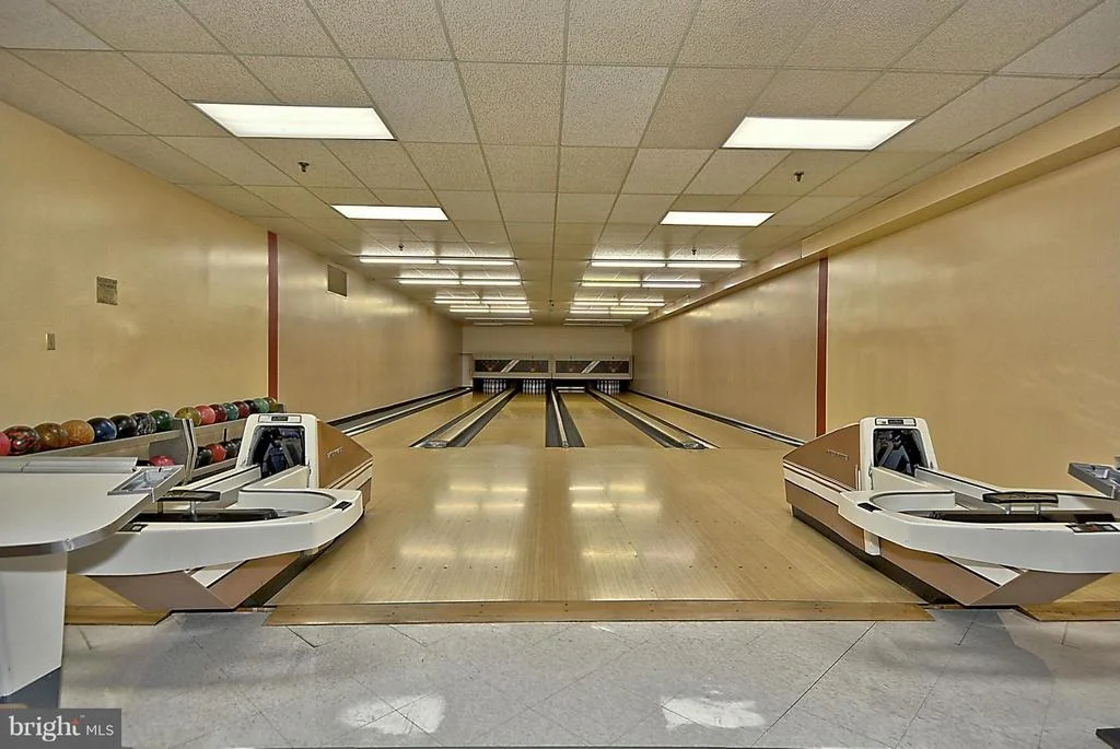 Photo of Unit 1502 at 5902 MOUNT EAGLE DRIVE
