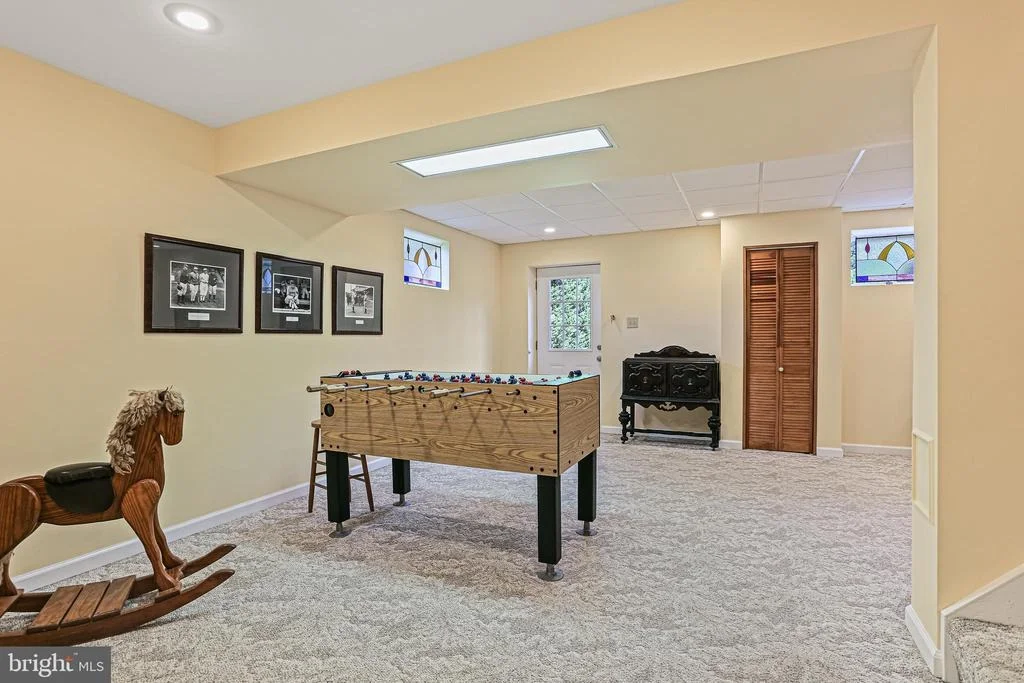 Photo of 8668 FELSVIEW DRIVE