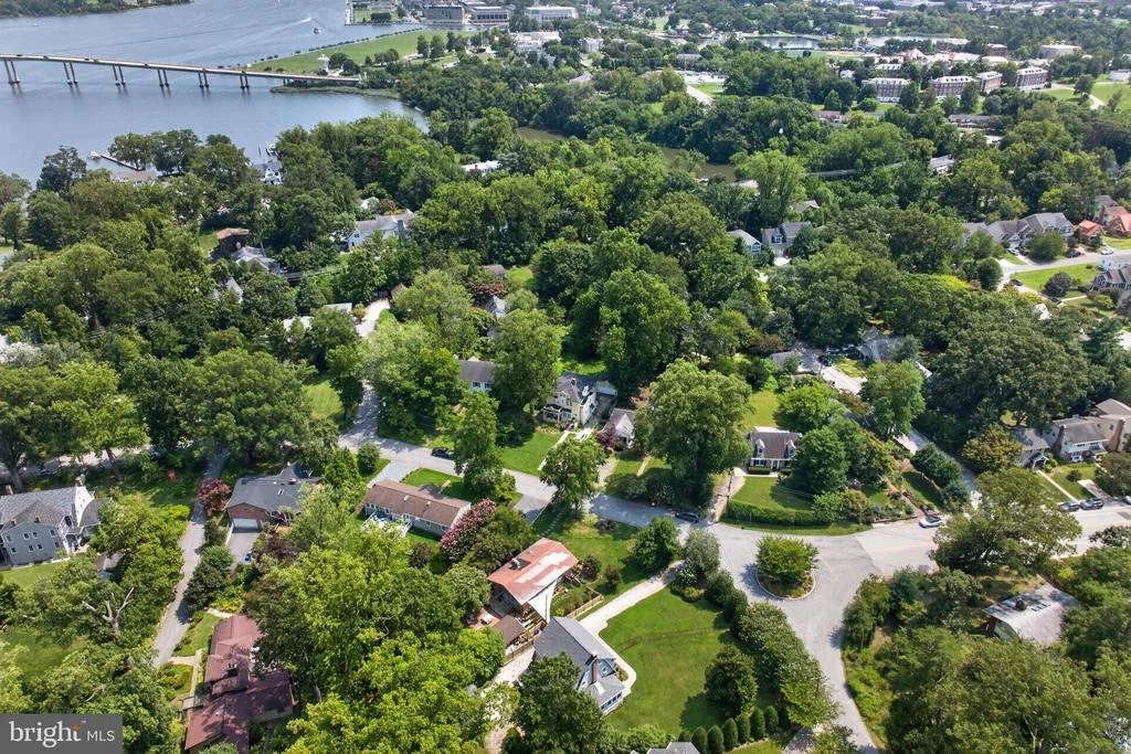 Photo of 111 WARDOUR DRIVE