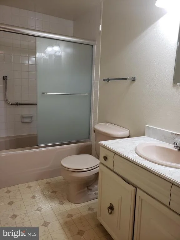 Photo of Unit 82A at 3630 GLENEAGLES DRIVE