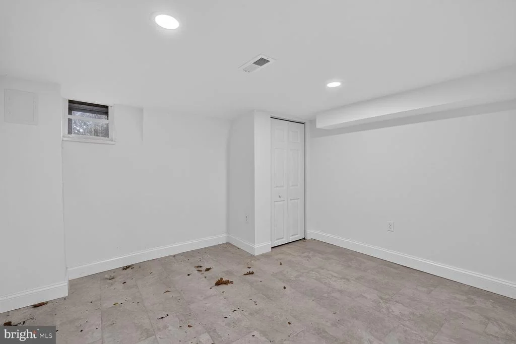 Photo of 1227 44TH PLACE SE