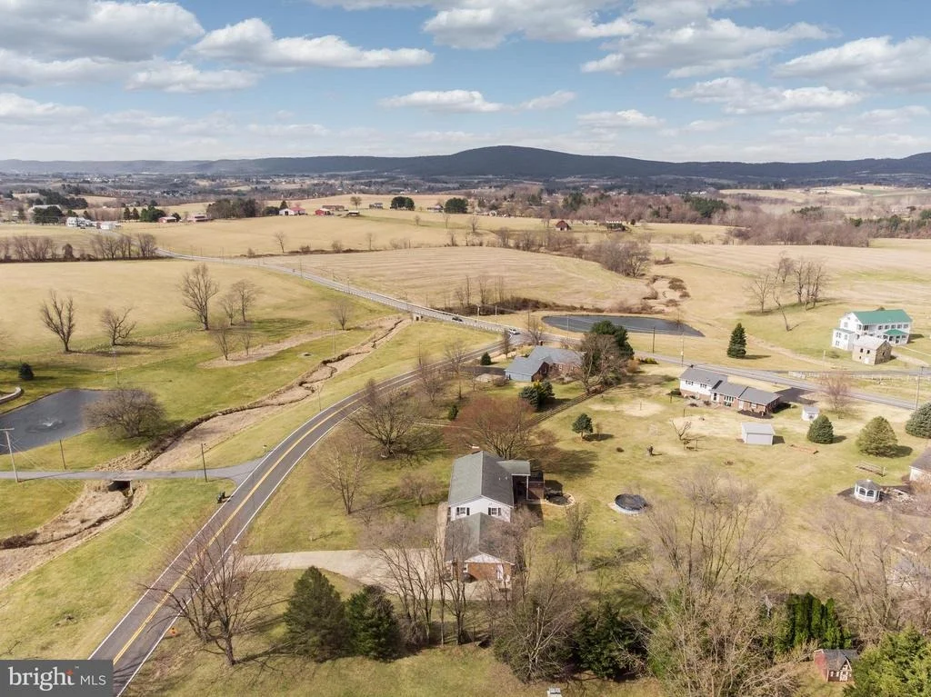 Photo of 3916 VALLEY VIEW ROAD