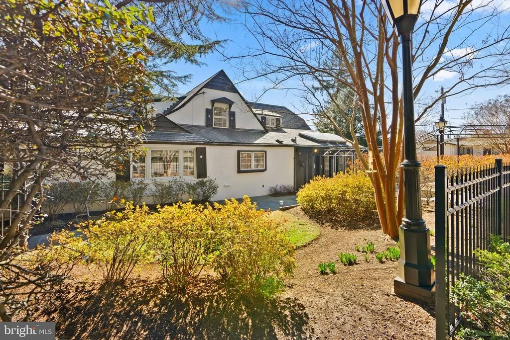 Photo of 9218 COLESVILLE ROAD
