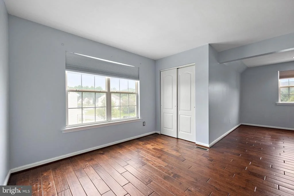 Photo of 704 SHIPTON ROAD