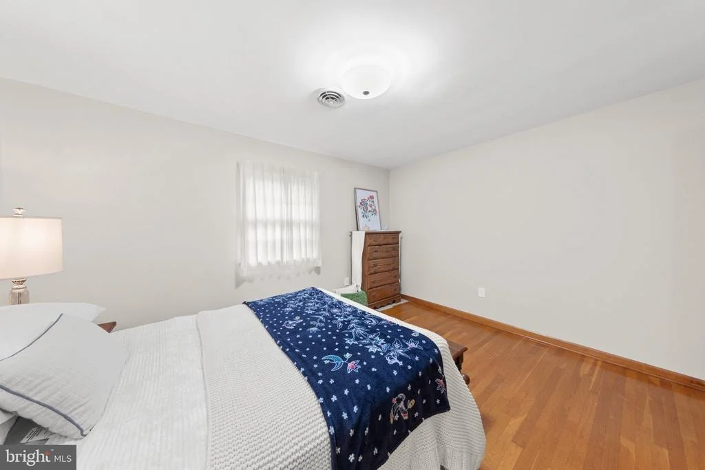 Photo of 325 CALVIN DRIVE