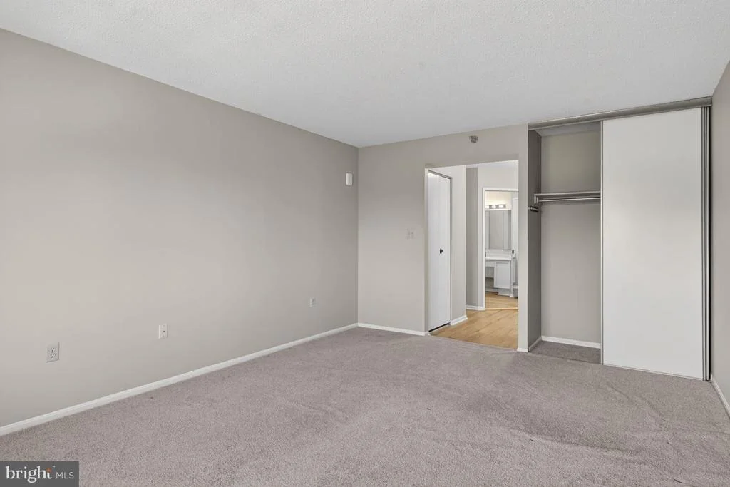 Photo of Unit 3521 at 15115 INTERLACHEN DRIVE