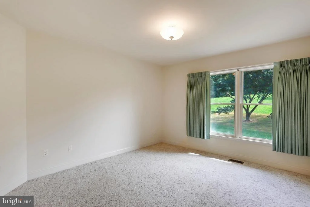 Photo of 24500 STRINGTOWN ROAD