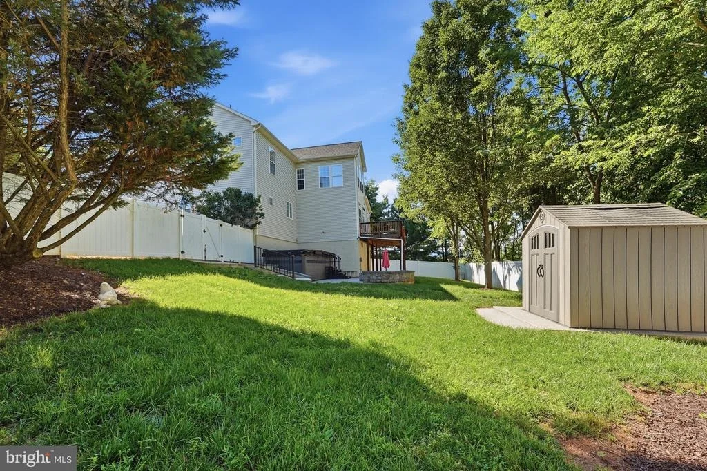 Photo of 2148 CHESTNUT LANE