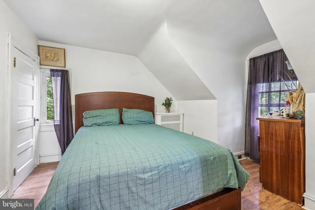 Photo of 2616 TALBOT ROAD