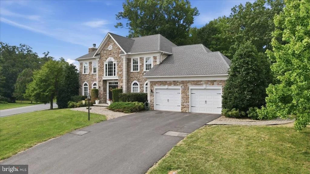 Photo of 17 RIVANNA RUN