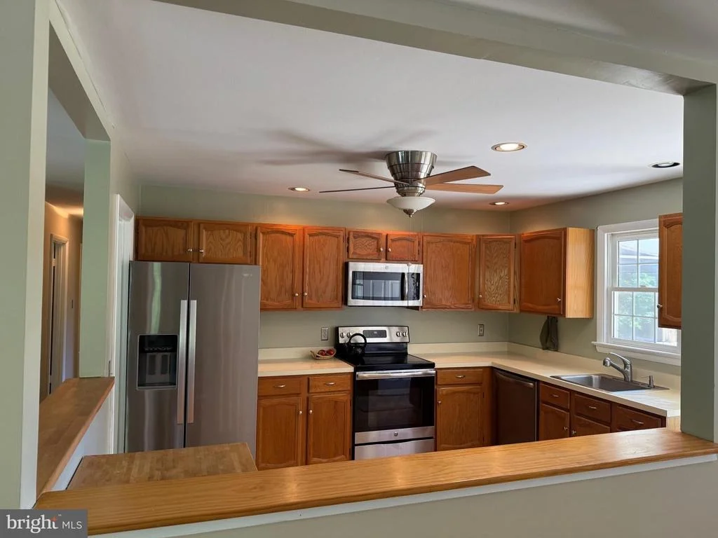 Photo of 1022 HARBOR DRIVE