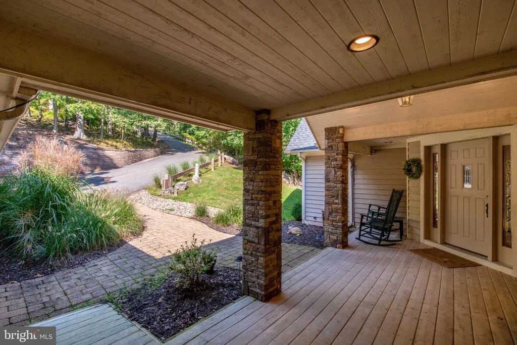 Photo of 2747 MARSH HILL ROAD