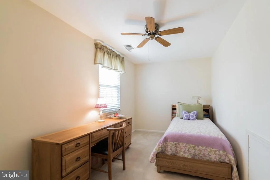 Photo of 8924 ROUNDLEAF WAY