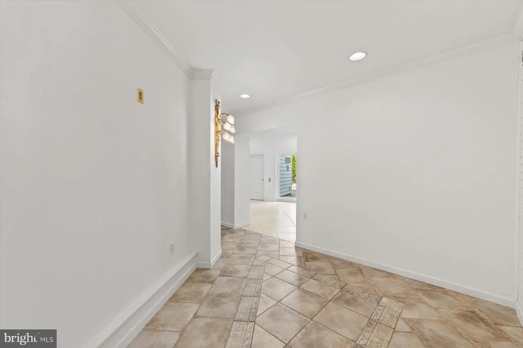 Photo of 20340 SILVER LAKE DRIVE