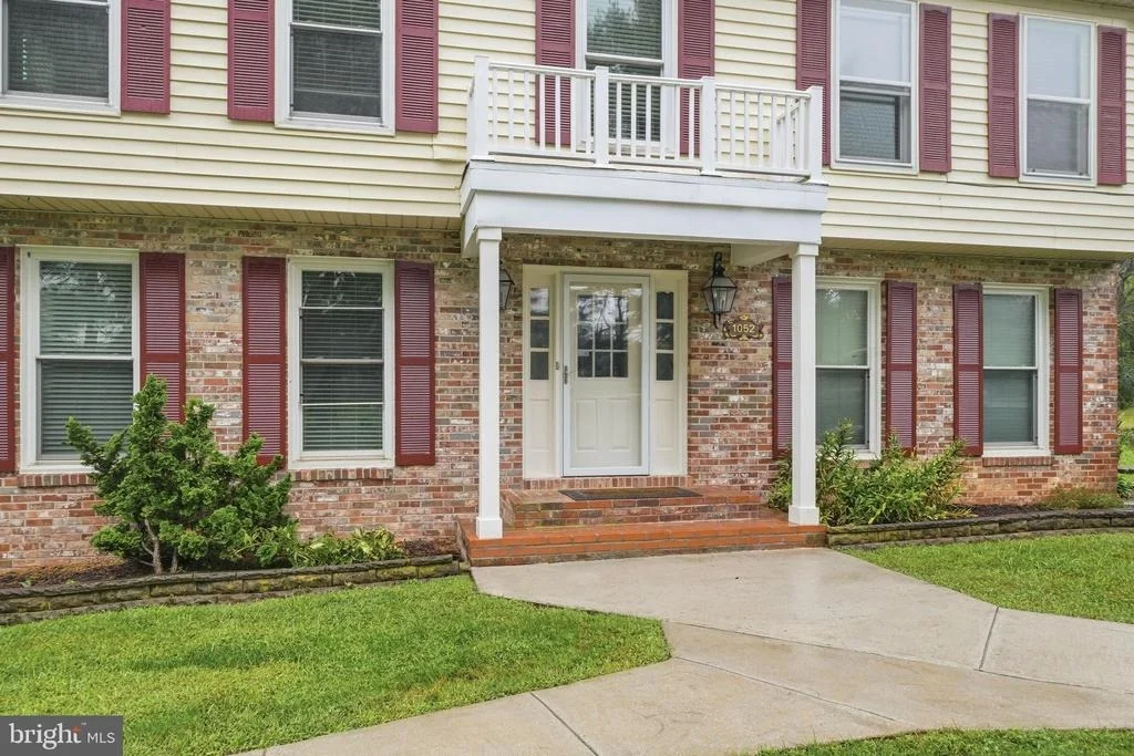 Photo of 1052 RIDGE ROAD