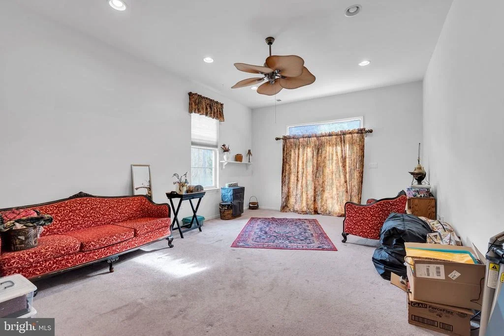 Photo of 121 GOLF VIEW DRIVE