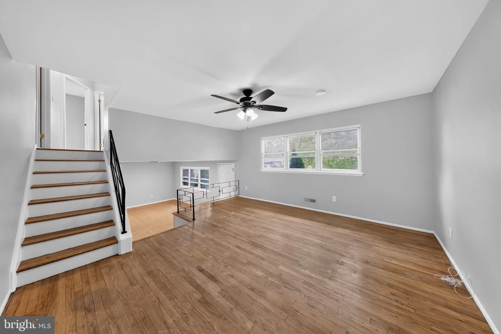 Photo of 714 S HARMONY ROAD