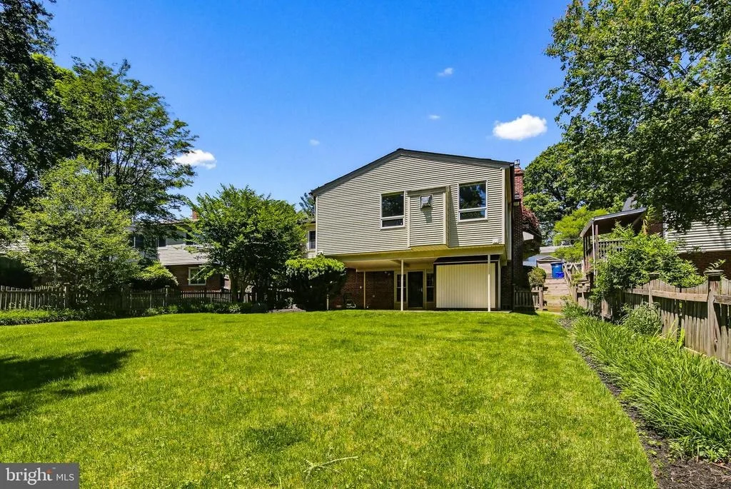 Photo of 504 WATERFORD ROAD