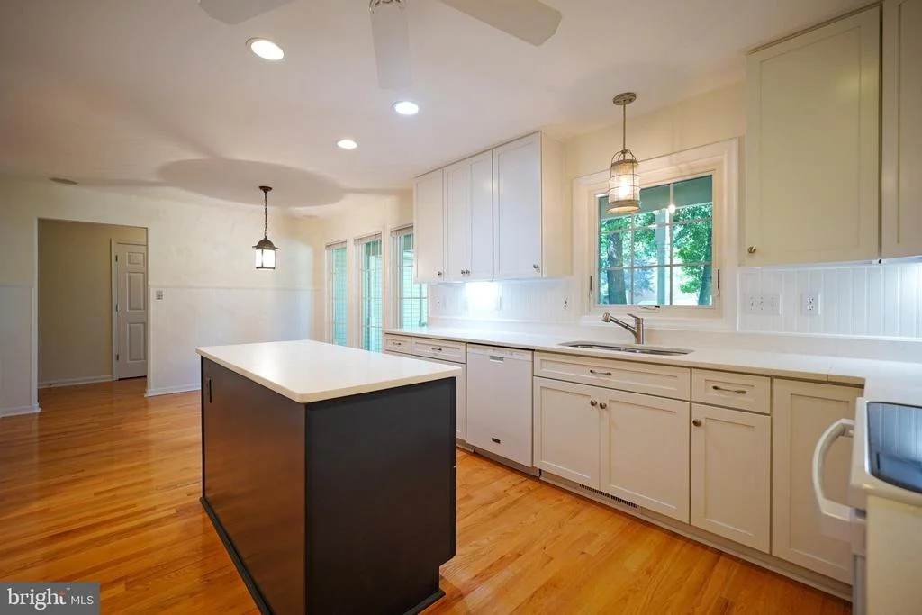 Photo of 72 GAINSBOROUGH DRIVE