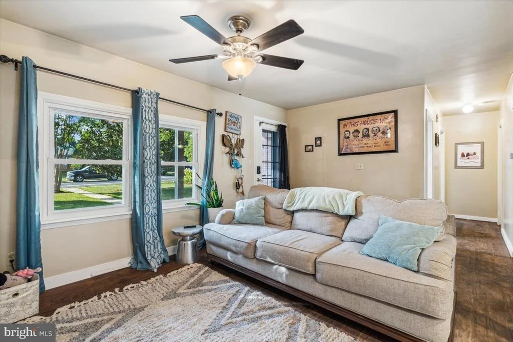 Photo of 604 LEE PLACE