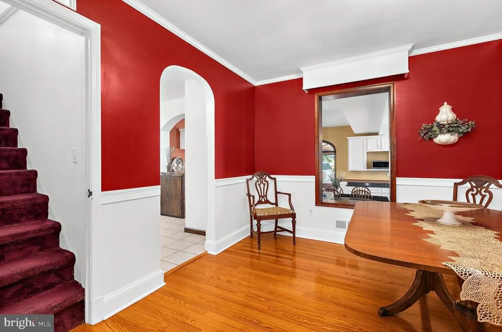 Photo of 545 FOREST VIEW ROAD