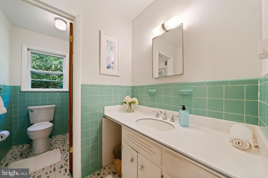 Photo of 11809 COLLINS DRIVE