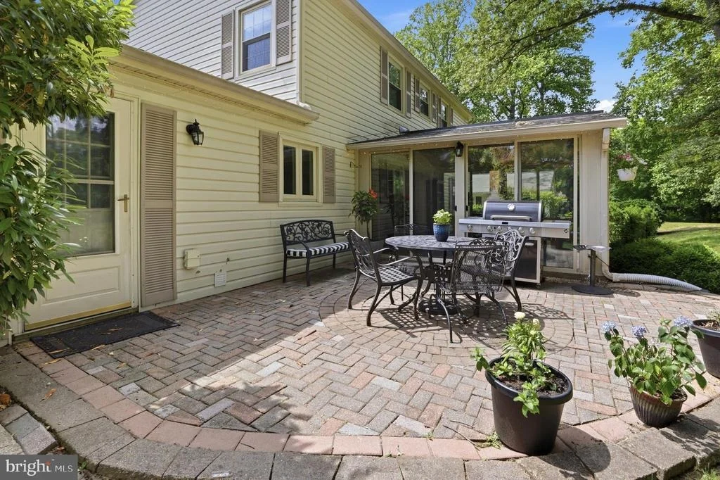 Photo of 1703 CROFTON PARKWAY