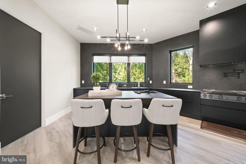 Photo of 3525 GLENBROOK ROAD