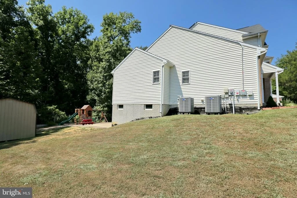 Photo of 8365 WARREN DRIVE