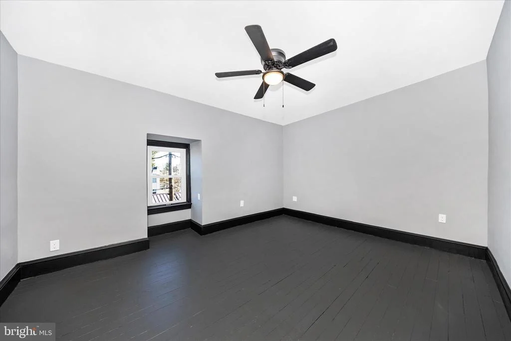 Photo of 519 SUMMIT AVENUE