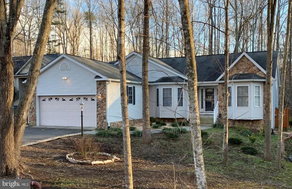 Photo of 910 CONFEDERATE DRIVE