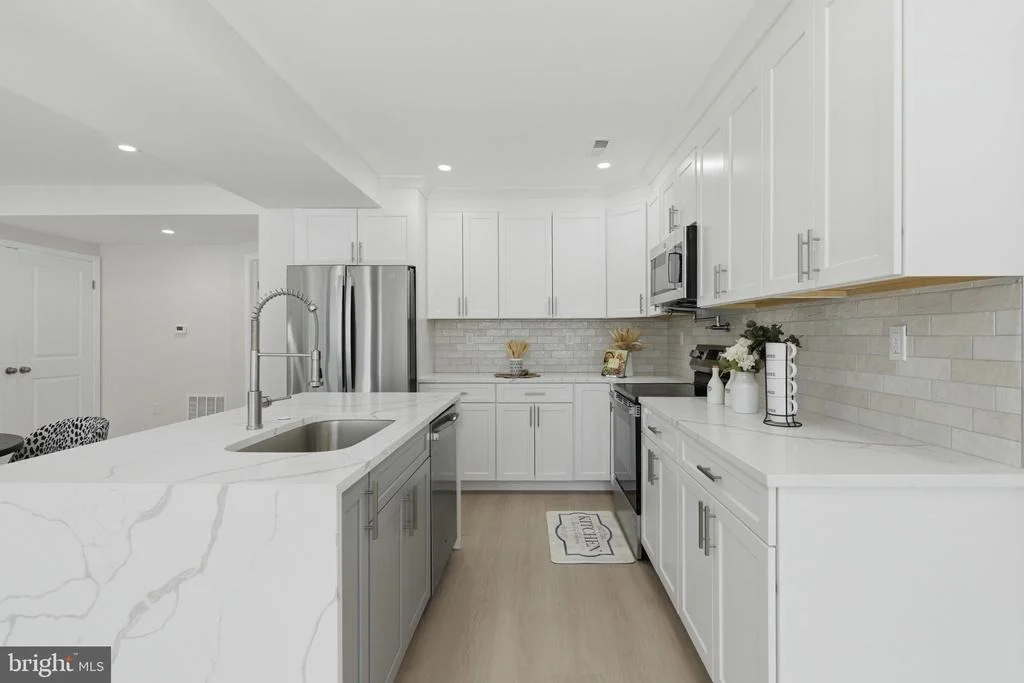 Photo of 3236 GEORGE STREET