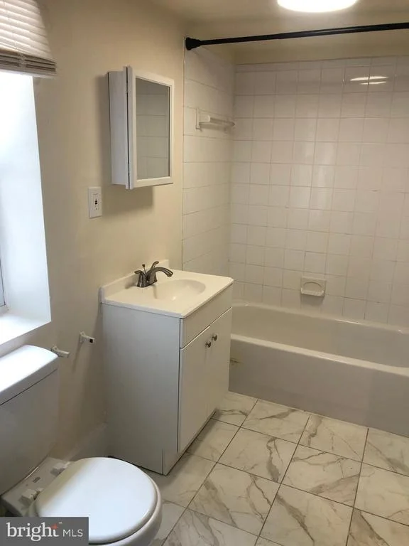 Photo of 516 MENTOR AVENUE