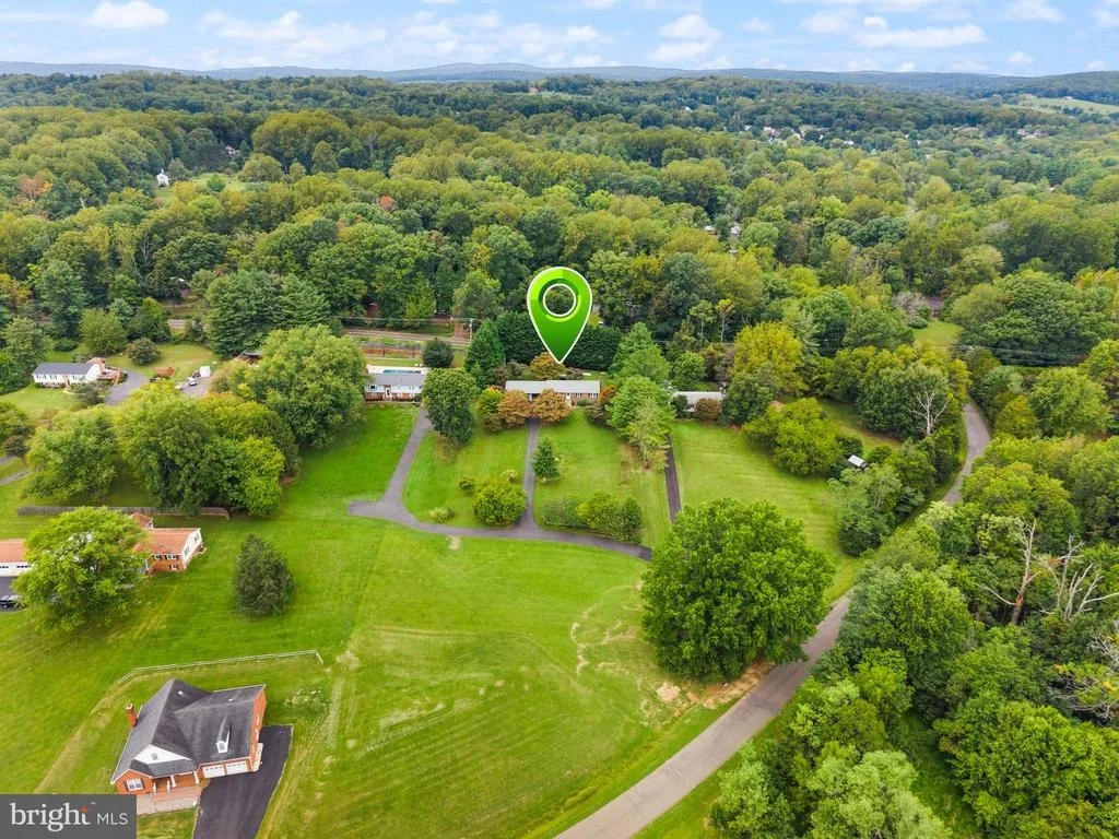Photo of 4580 AKERS LANE