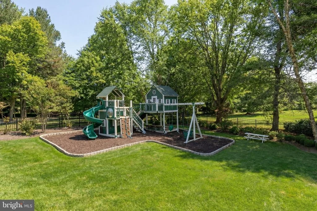 Photo of 1521 HUNTER MILL ROAD