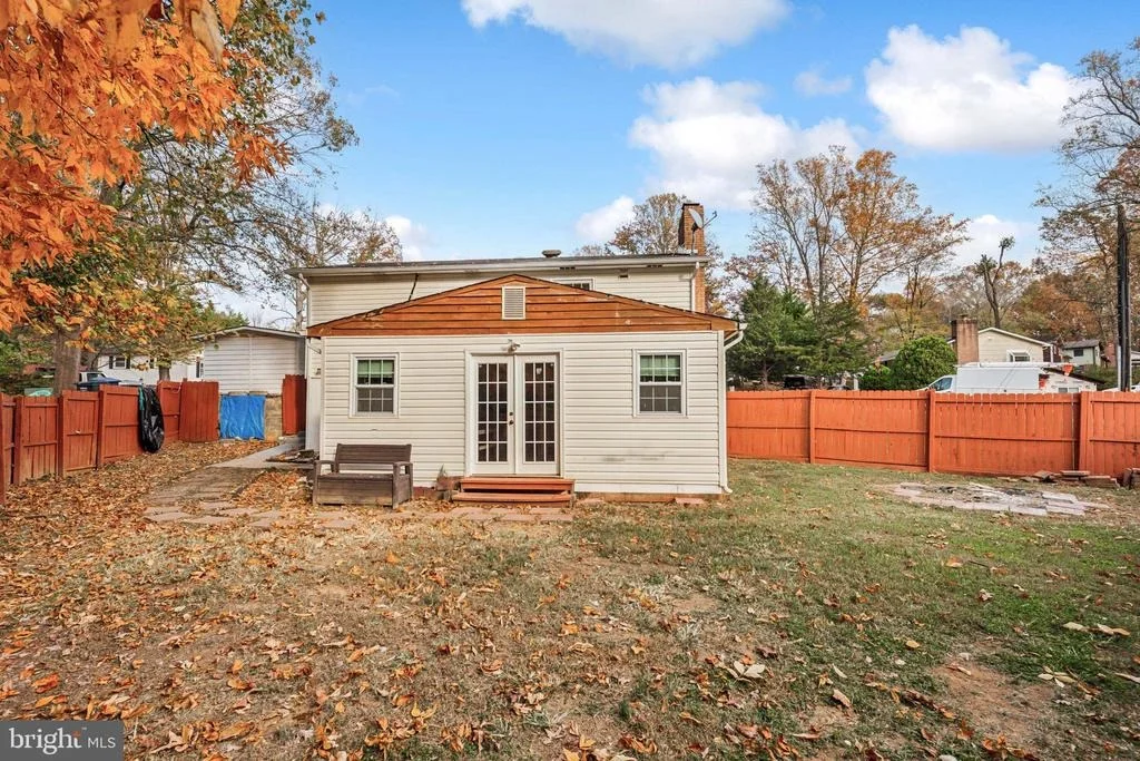 Photo of 18916 WHITE OAK DRIVE