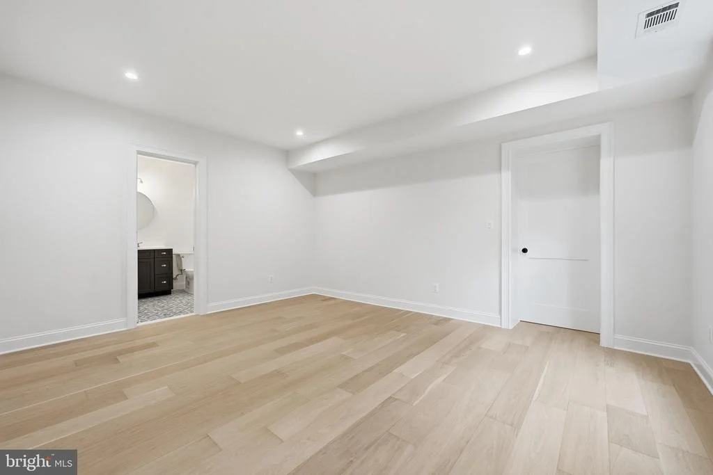 Photo of 3400 SAYLOR PLACE
