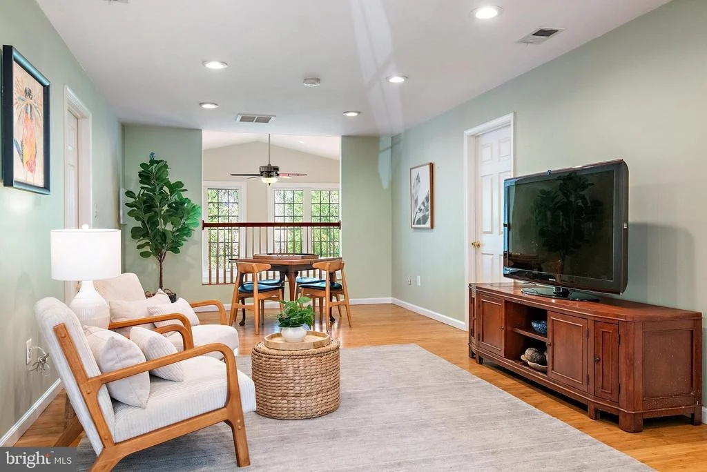 Photo of 1553 ASHCROFT LANE