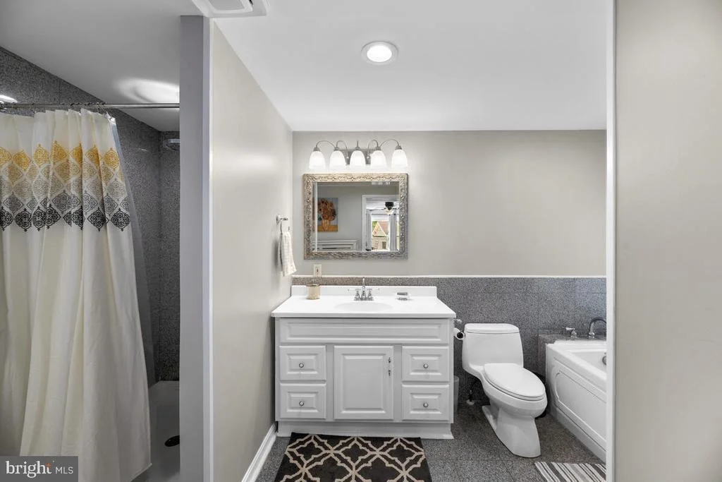 Photo of 607 REST AVENUE