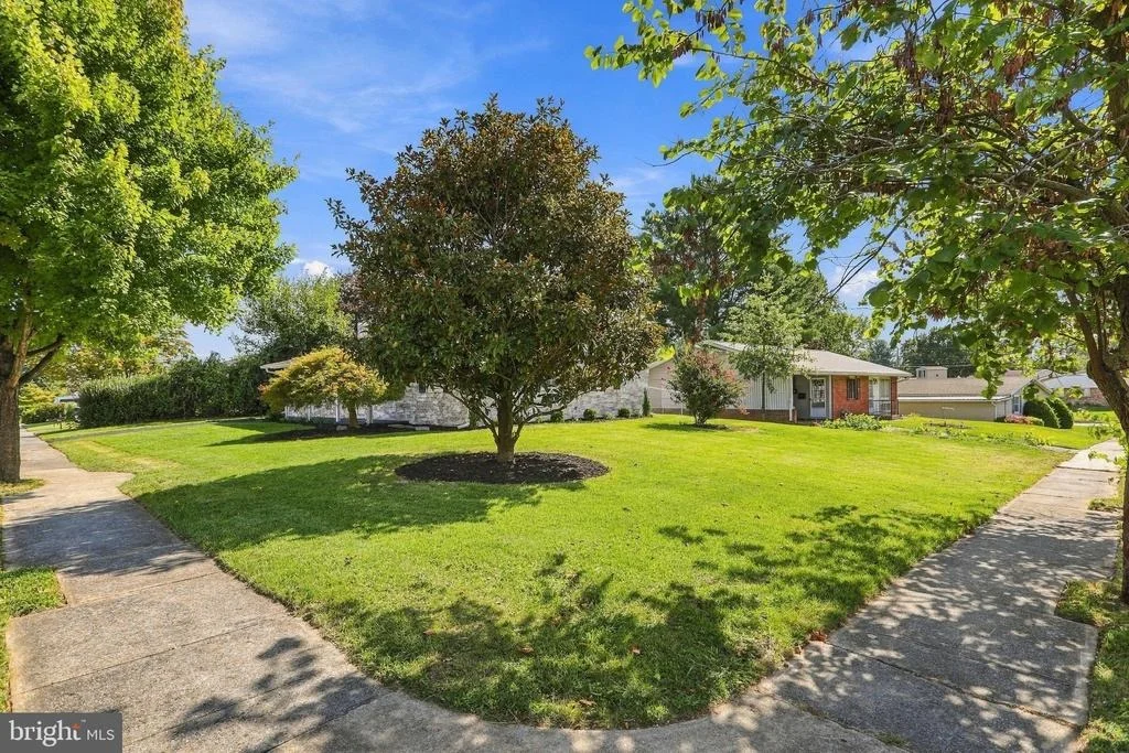 Photo of 1020 BRAMLY DRIVE