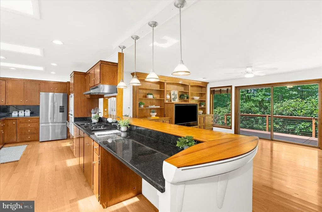 Photo of 698 DISCOVERY ROAD
