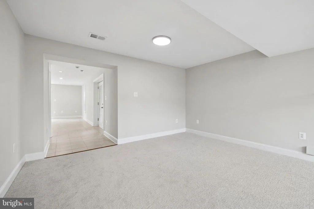 Photo of 5842 RIVERSIDE DRIVE