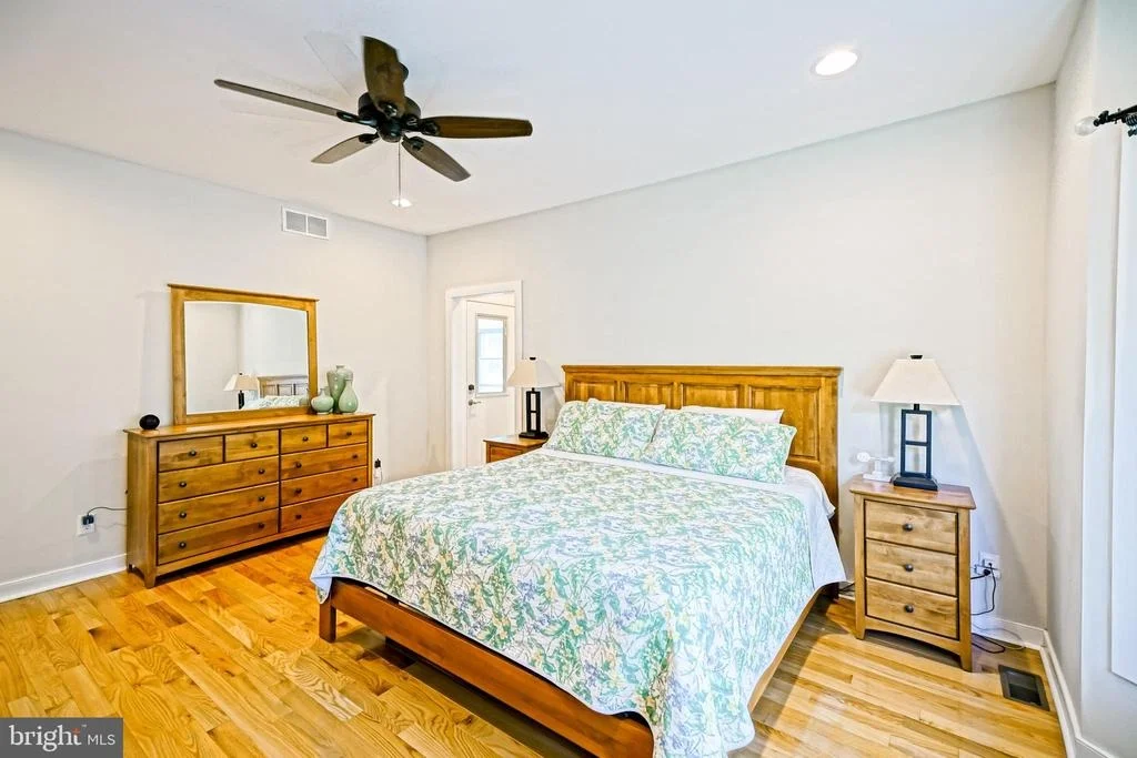 Photo of 35494 RED TAIL ROAD