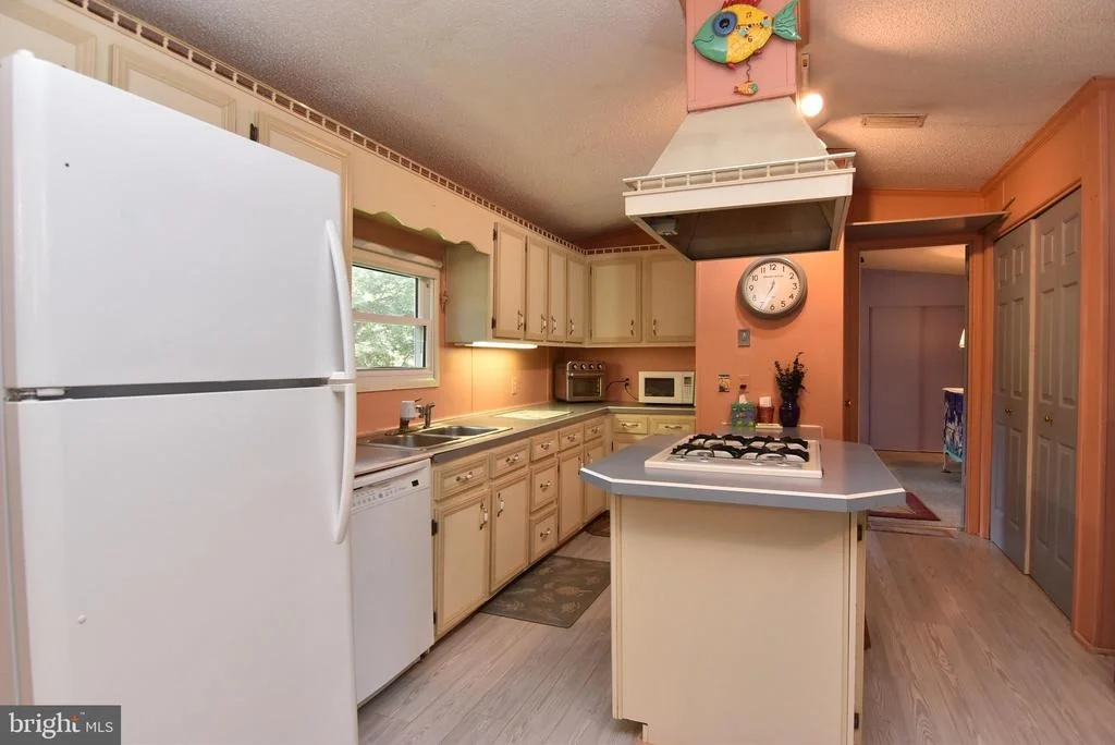 Photo of 6 BREAKWATER DRIVE
